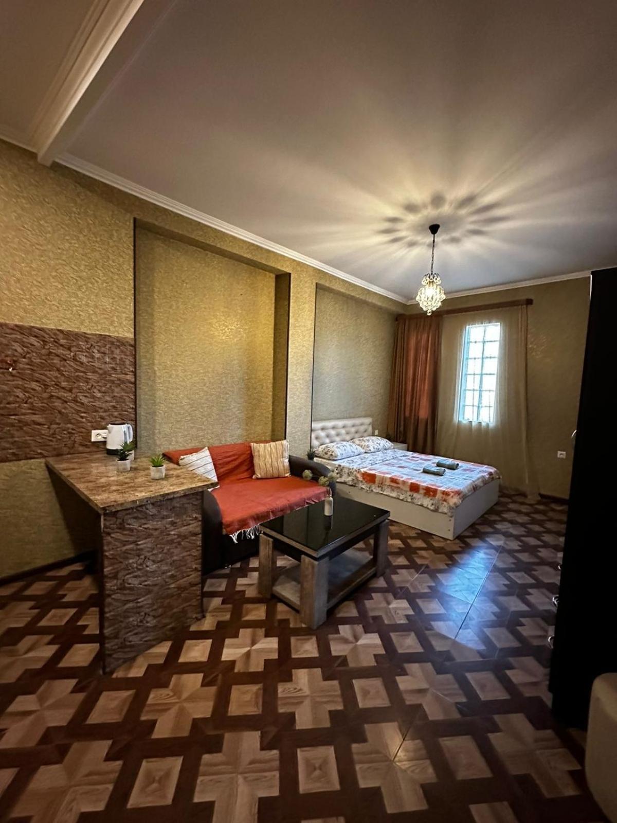 Apartment On L.Meskhishvili Turn Τυφλίδα Εξωτερικό φωτογραφία