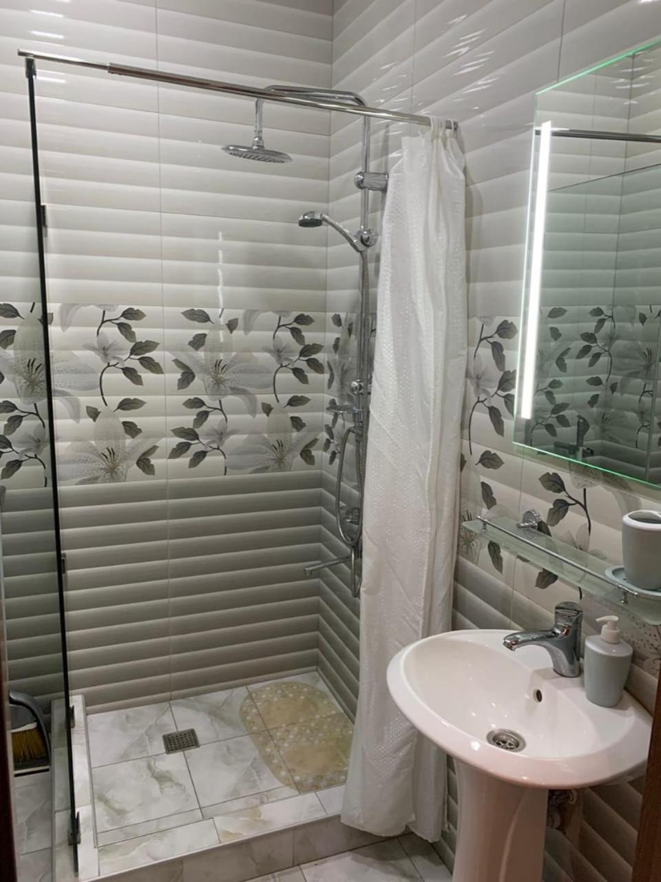 Apartment On L.Meskhishvili Turn Τυφλίδα Εξωτερικό φωτογραφία